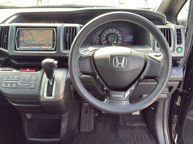 HONDA STEP WAGON 2012