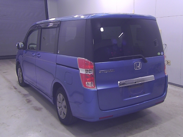 HONDA STEP WAGON 2011