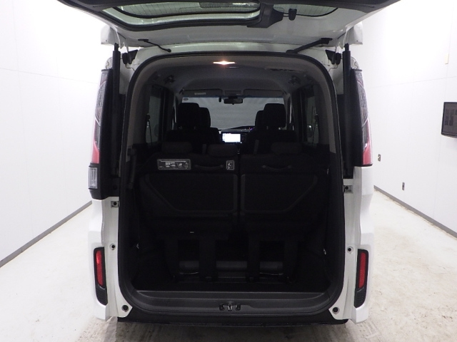 HONDA STEP WAGON 2021