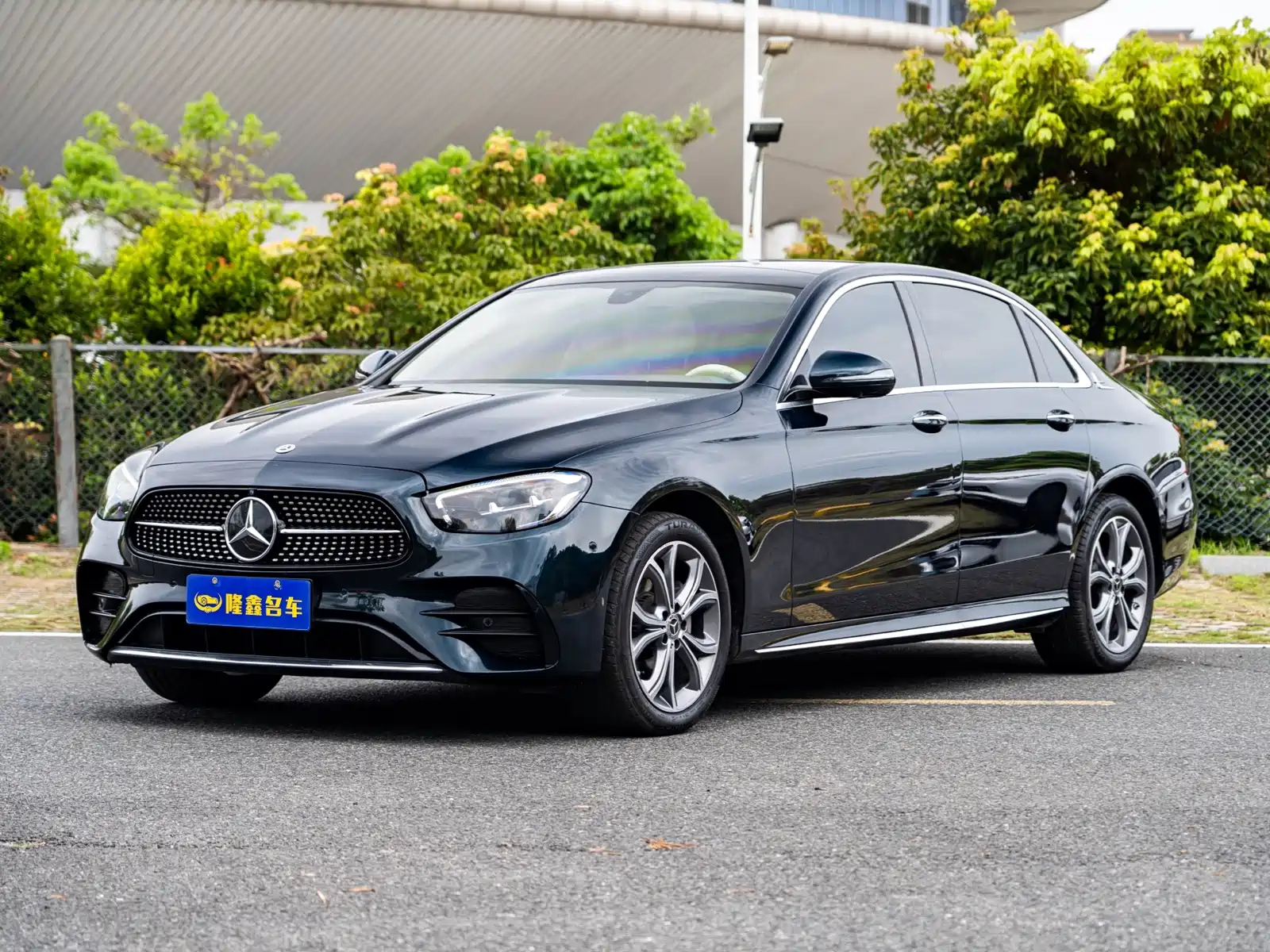 MERCEDES BENZ E-CLASS