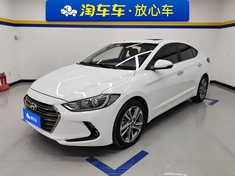 HYUNDAI ELANTRA
