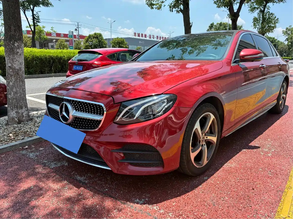 MERCEDES BENZ E-CLASS