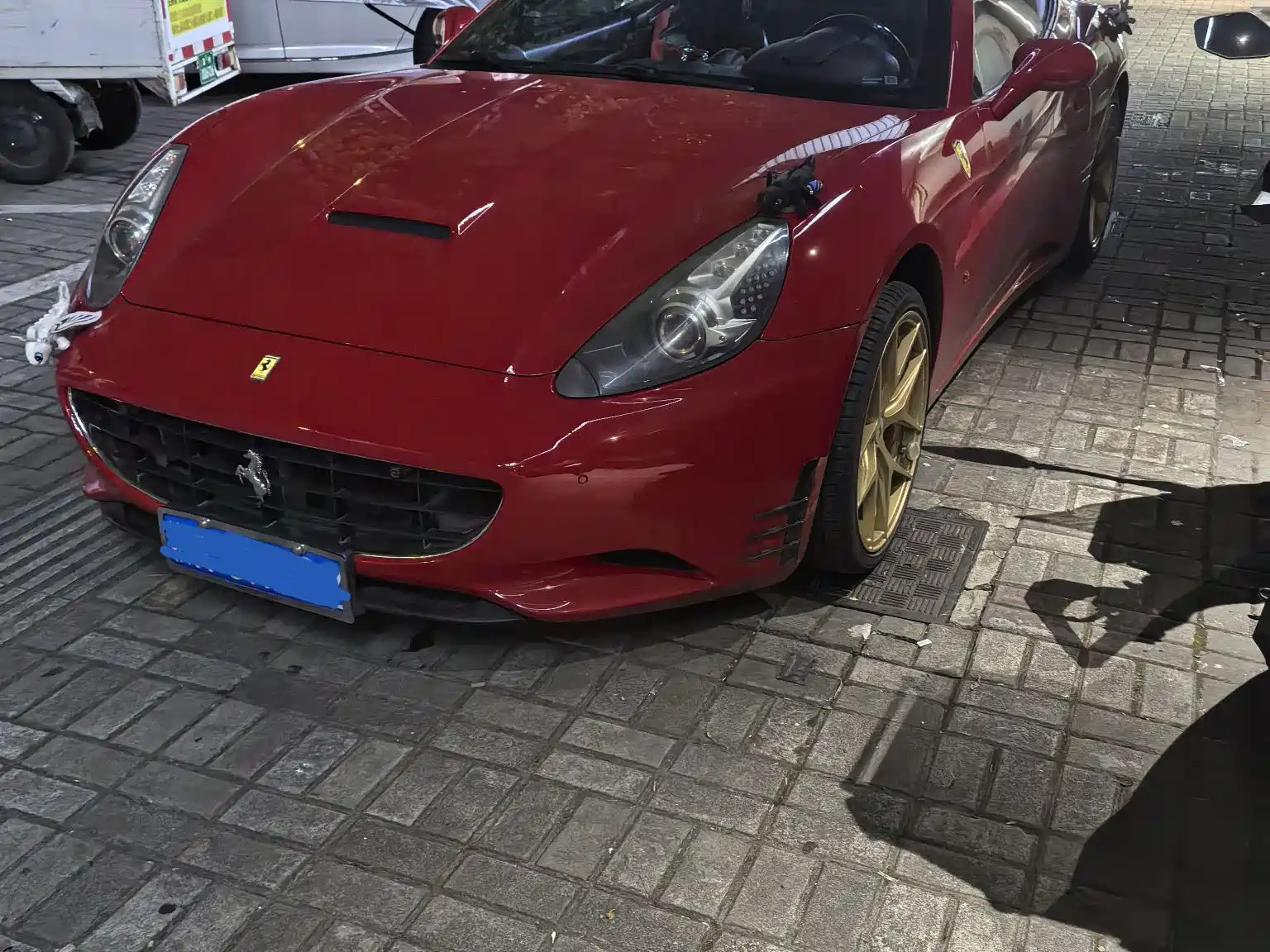 FERRARI CALIFORNIA T
