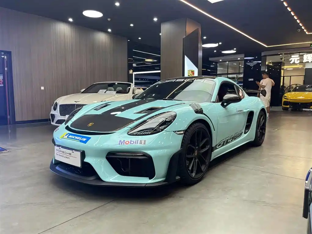 PORSCHE 718