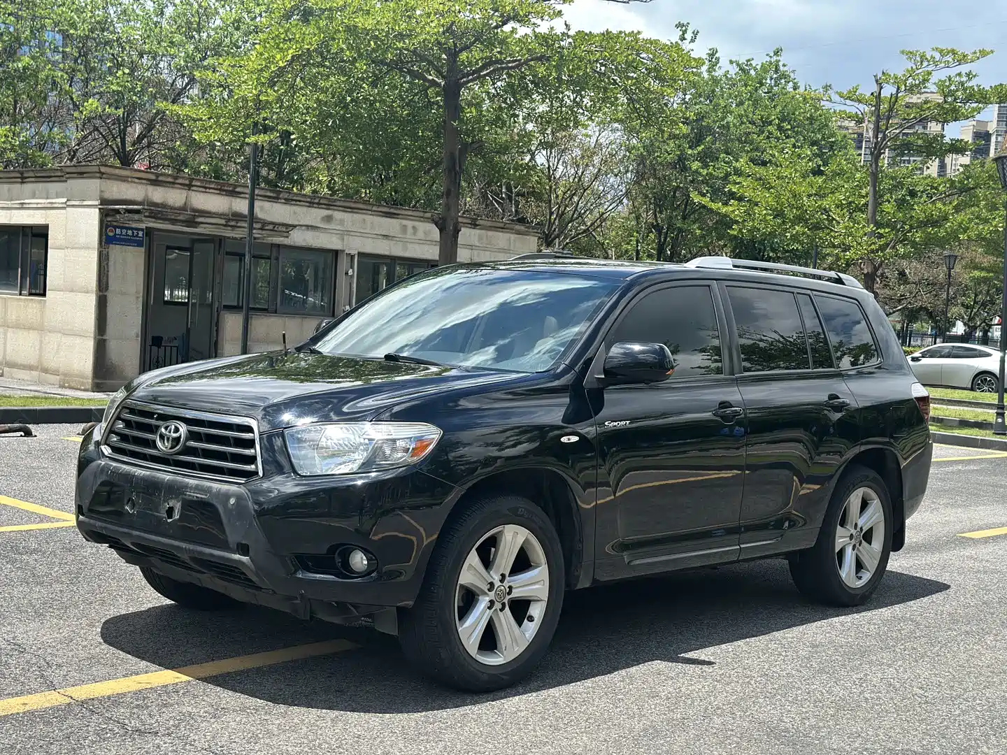 TOYOTA HIGHLANDER