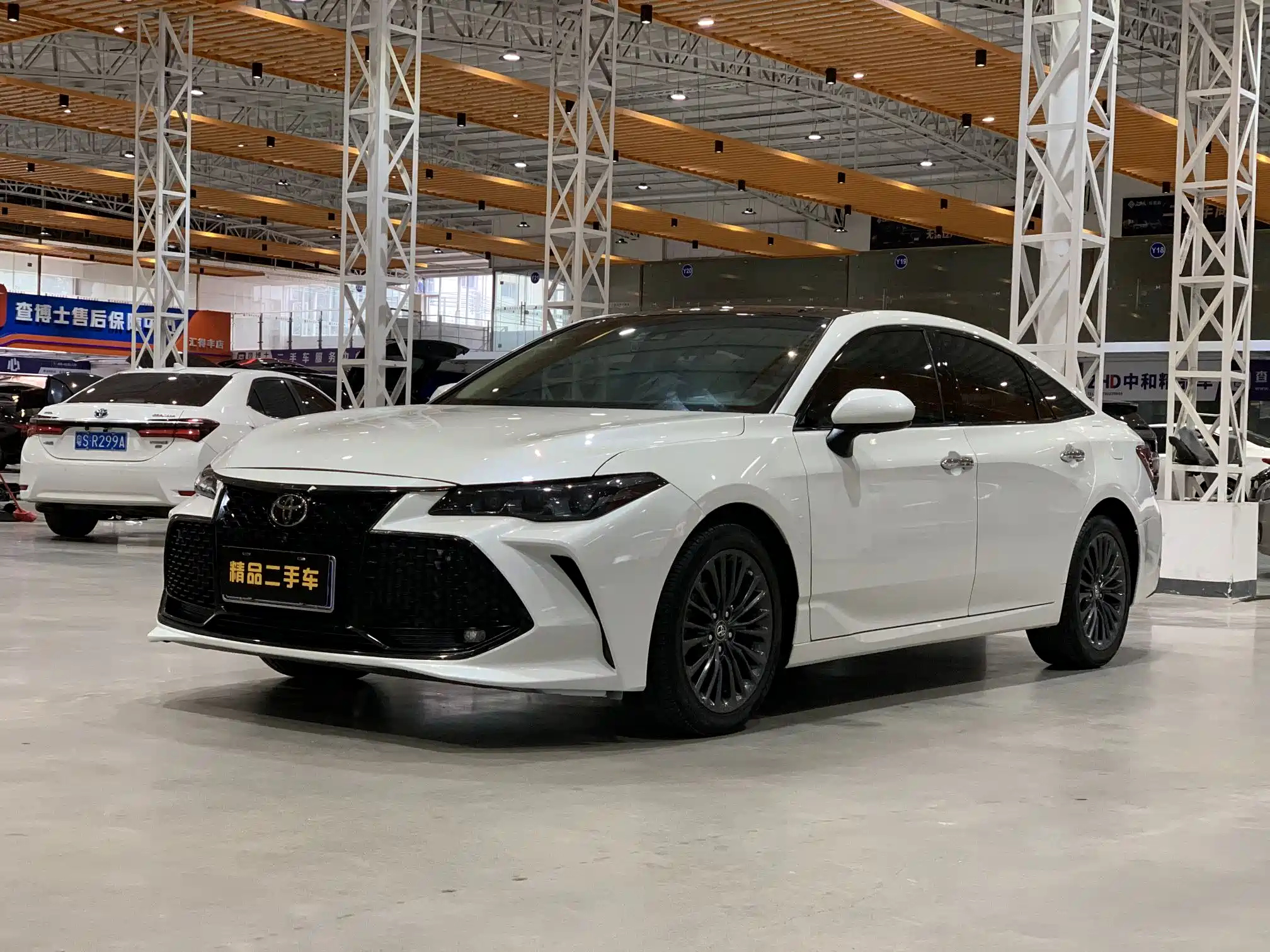 TOYOTA AVALON