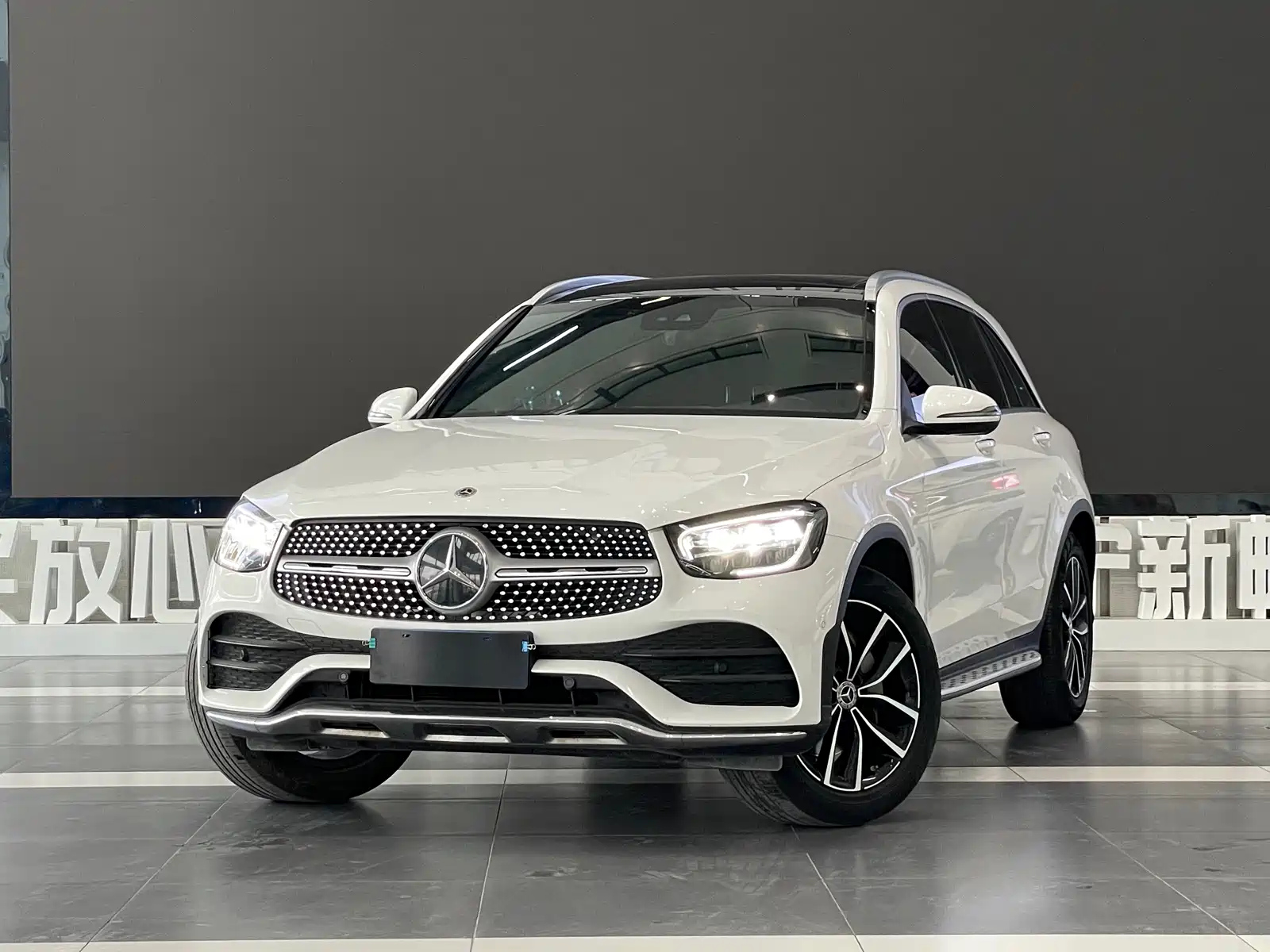MERCEDES BENZ GLC