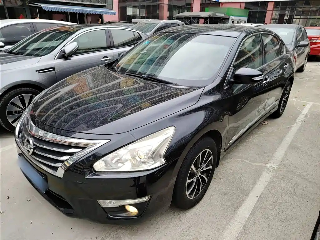 NISSAN TEANA