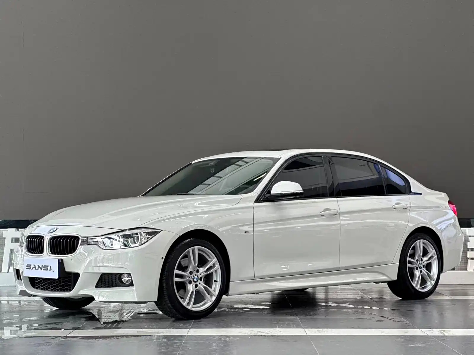 BMW 3-SERIES