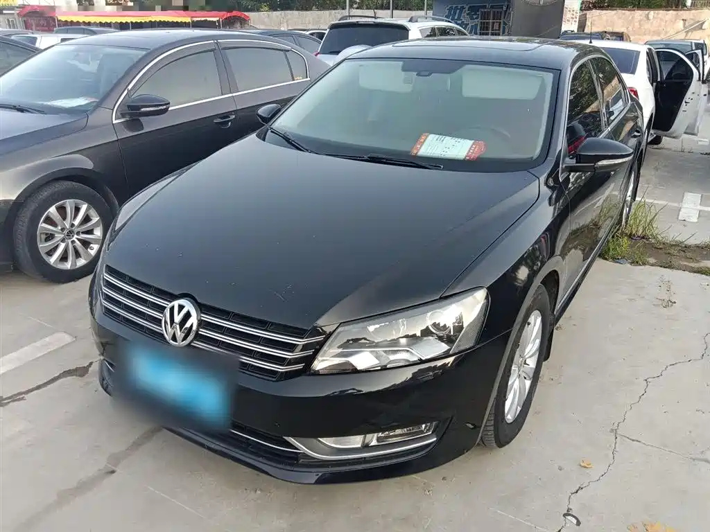 VOLKSWAGEN PASSAT