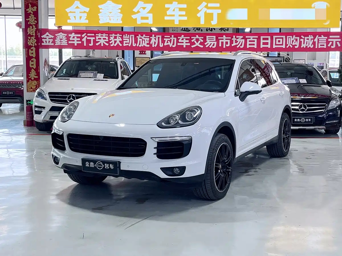 PORSCHE CAYENNE