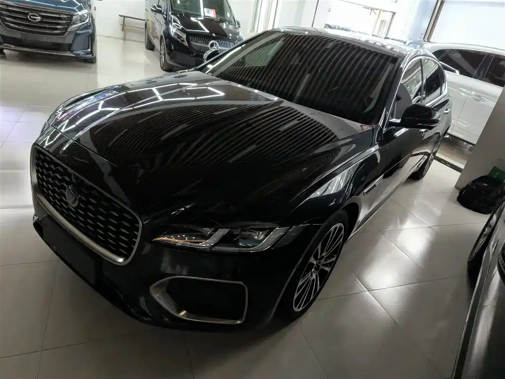 JAGUAR XFL