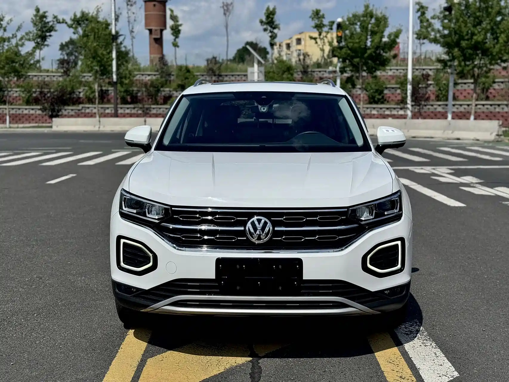 VOLKSWAGEN TAYRON
