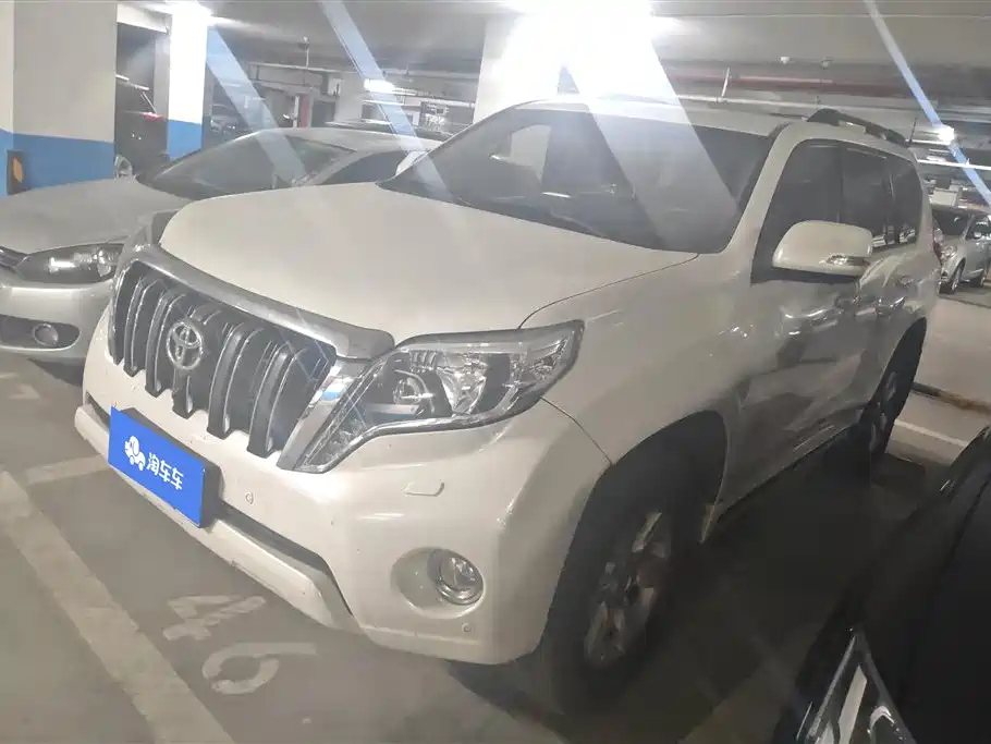 TOYOTA PRADO