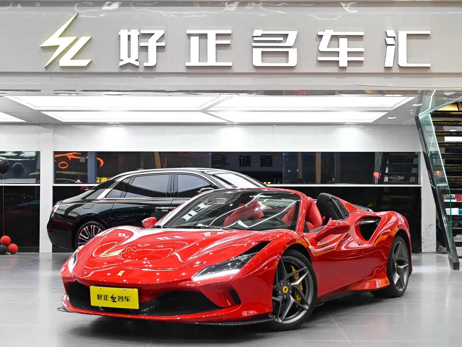 FERRARI F8