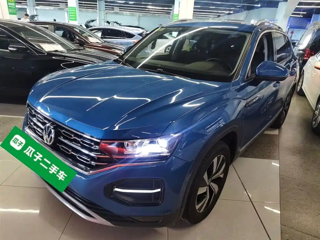 VOLKSWAGEN TAYRON