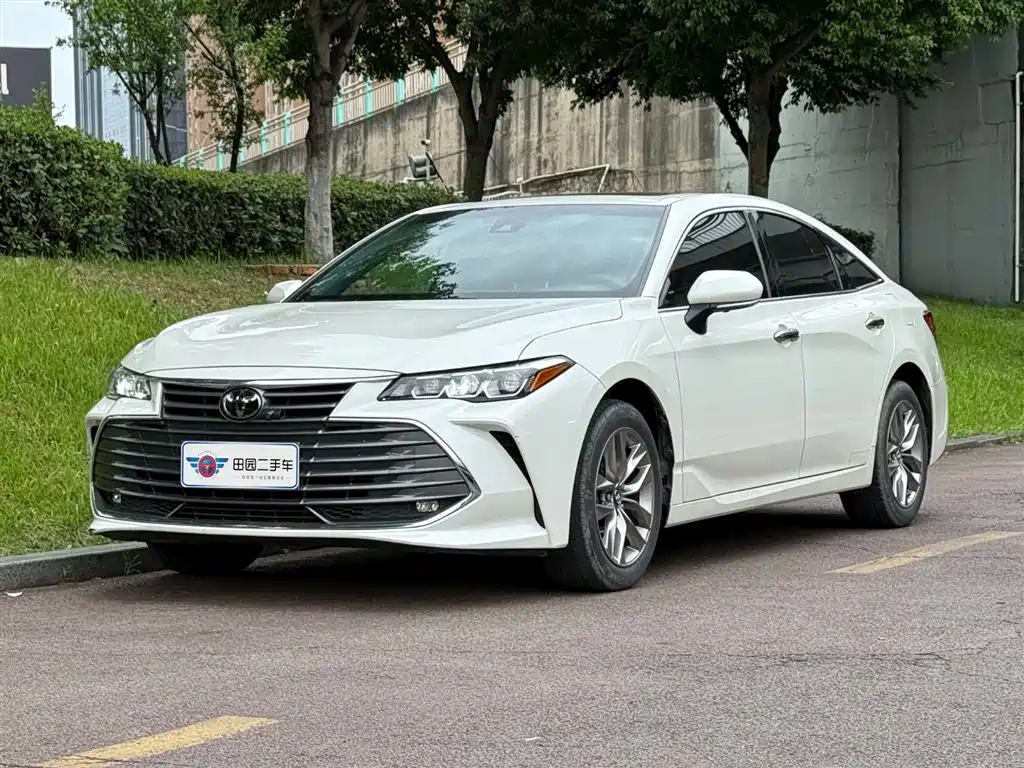 TOYOTA AVALON