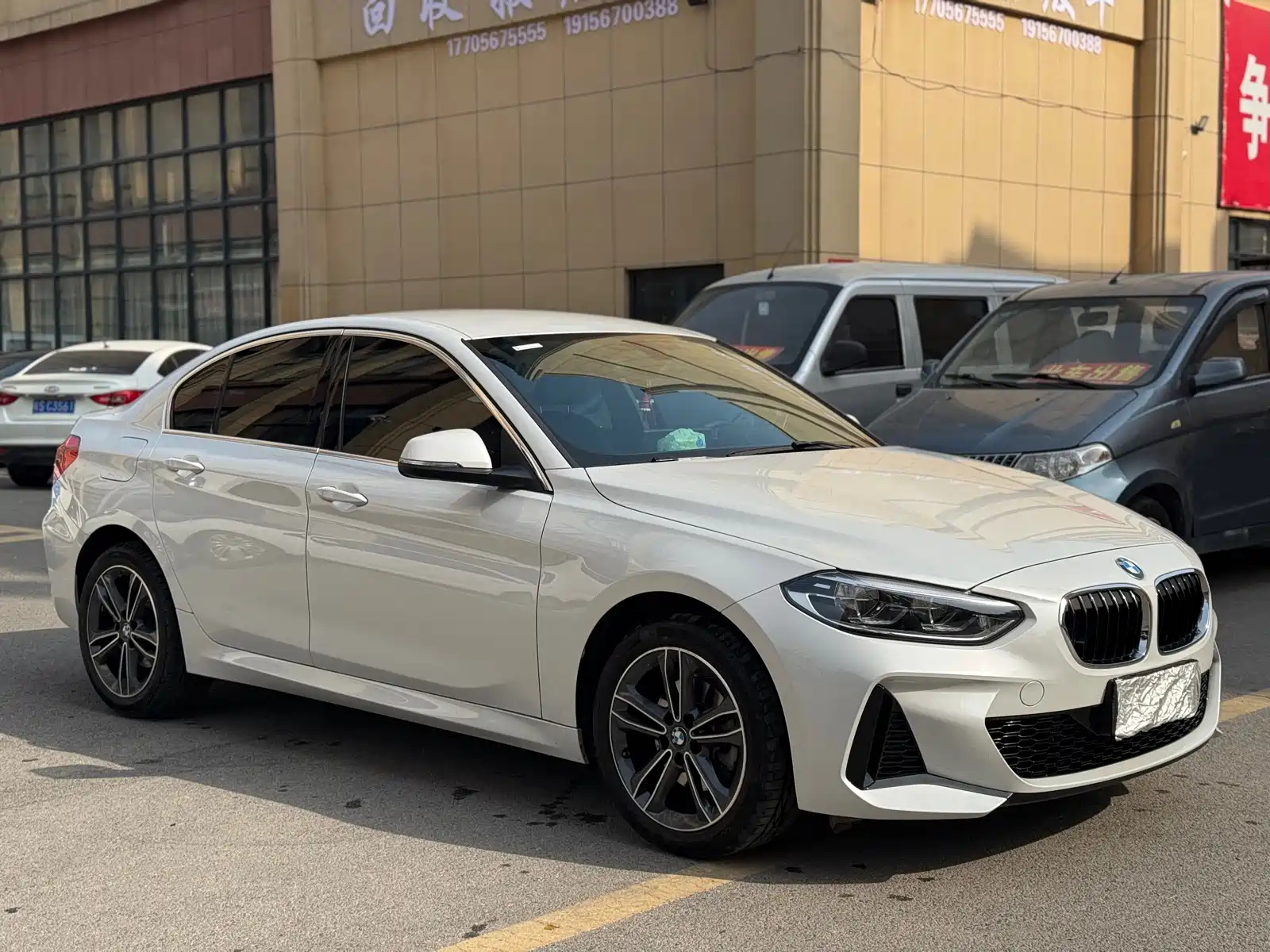 BMW 1-SERIES