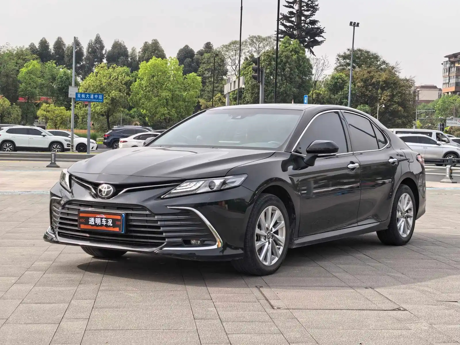 TOYOTA CAMRY
