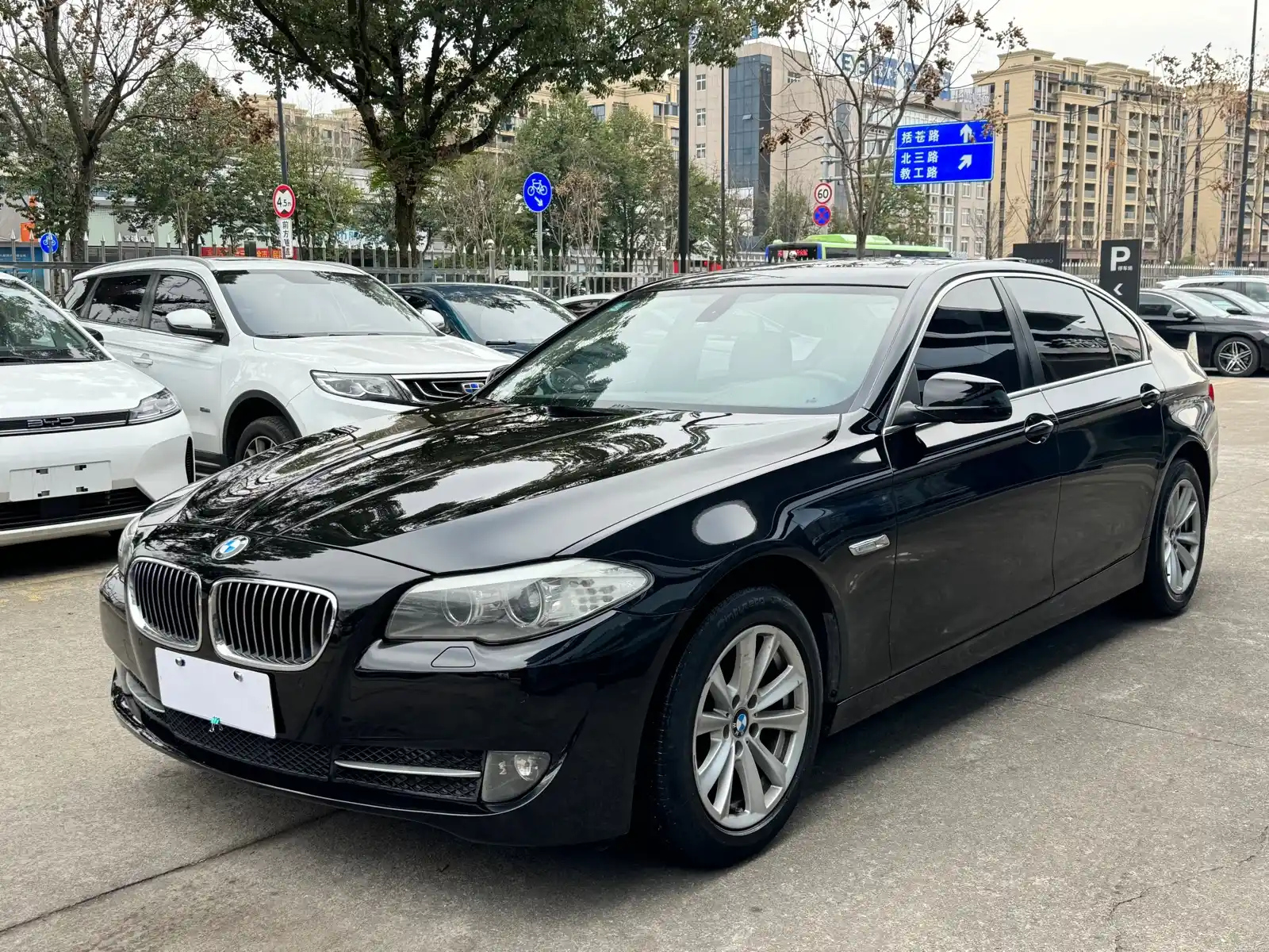 BMW 5-SERIES