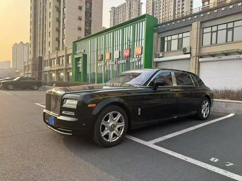 ROLLS ROYCE PHANTOM