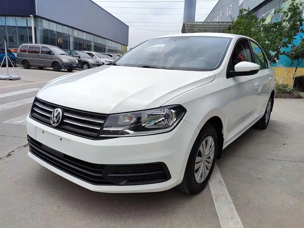 VOLKSWAGEN SANTANA