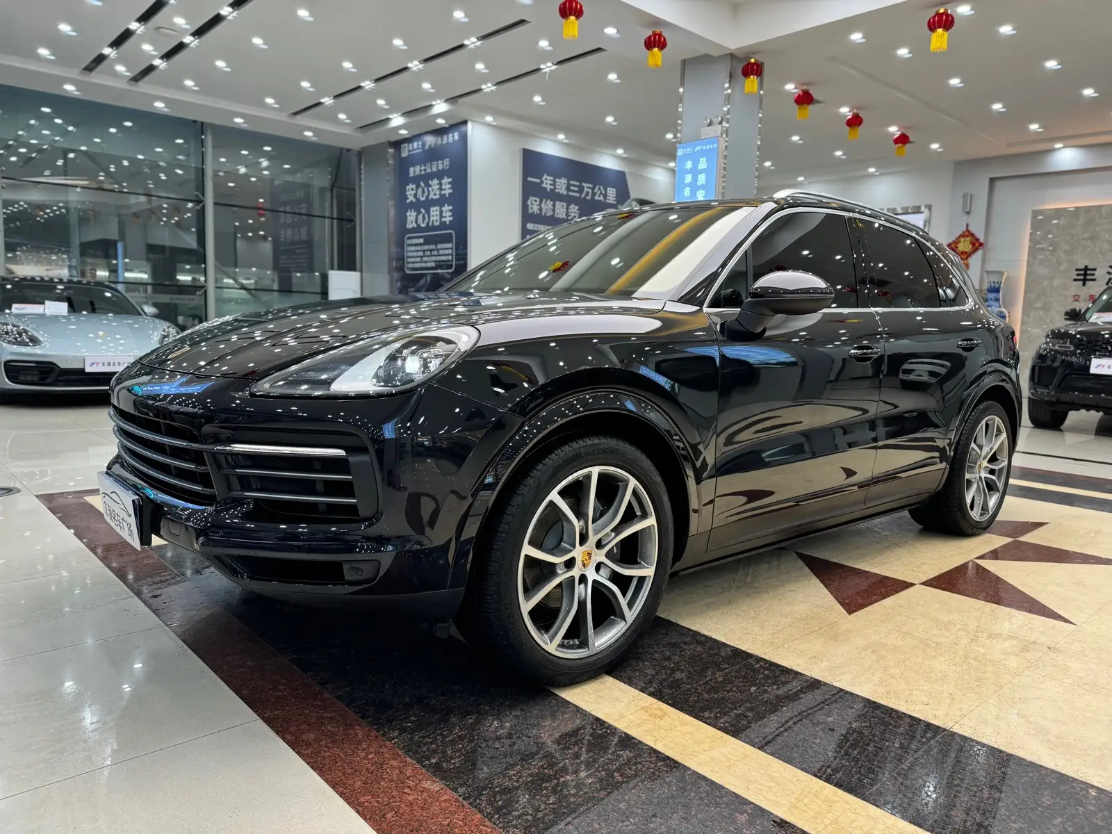 PORSCHE CAYENNE