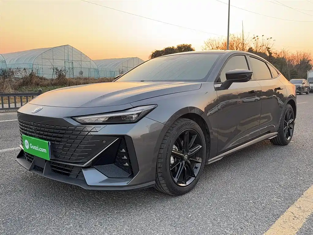 CHANGAN UNI-V