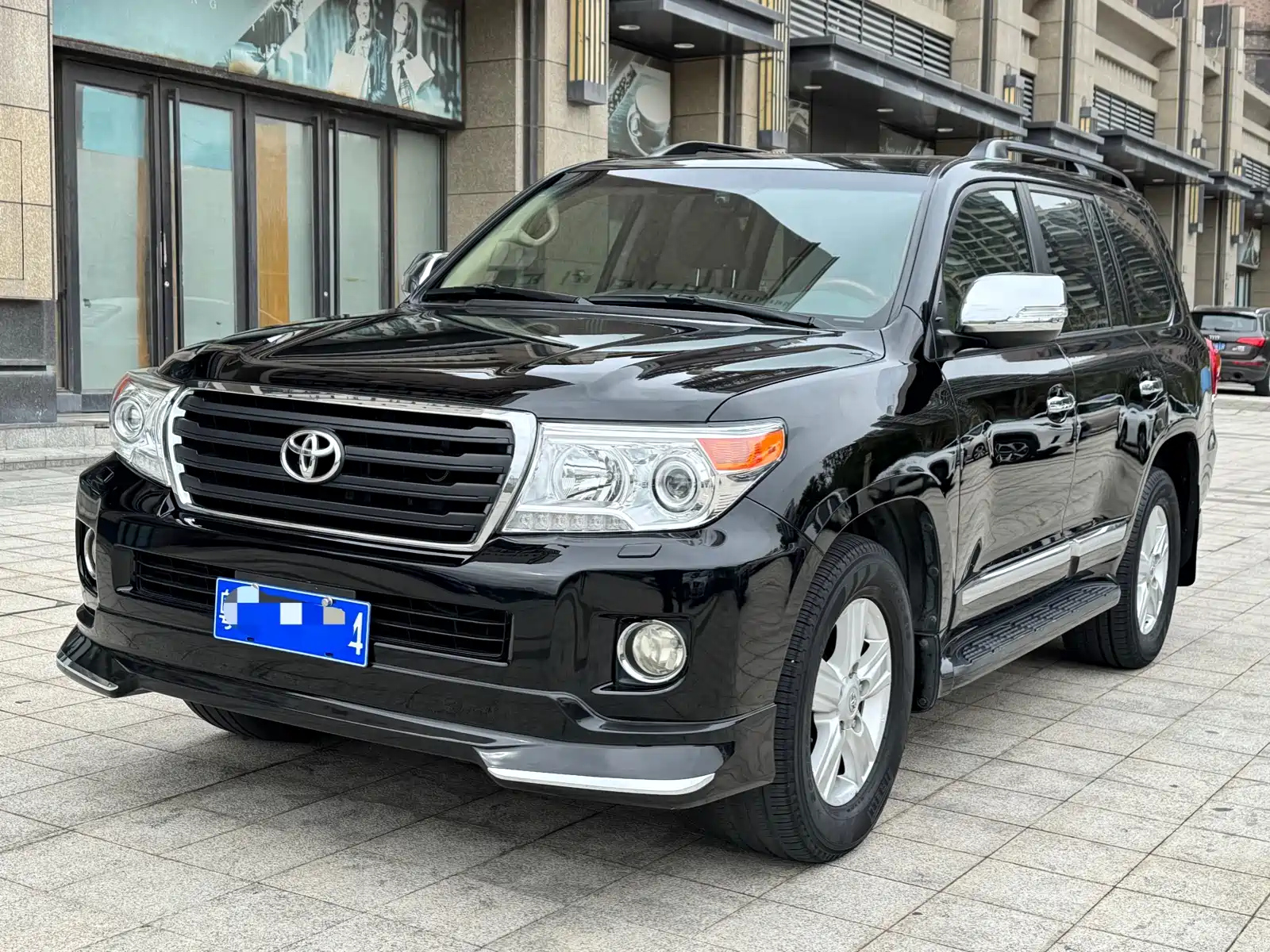 TOYOTA LAND CRUISER IMPORT