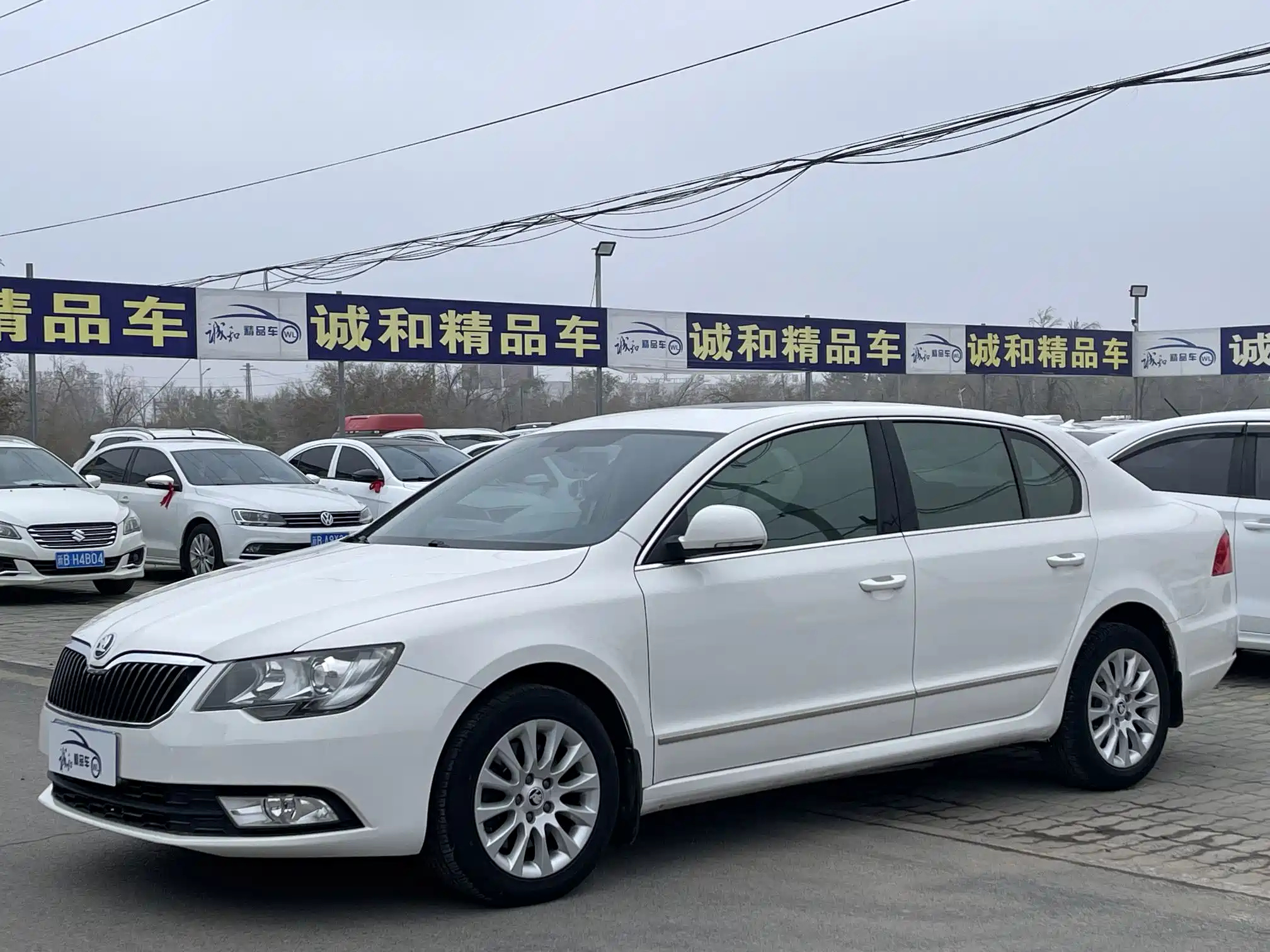 SKODA SUPERB