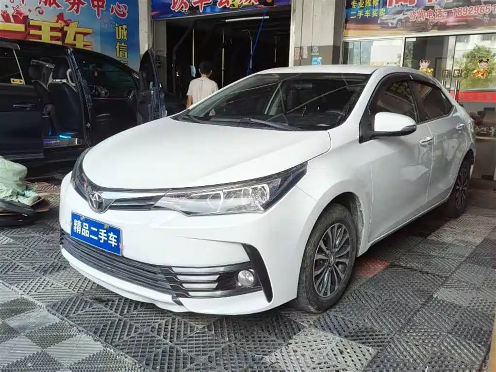 TOYOTA COROLLA