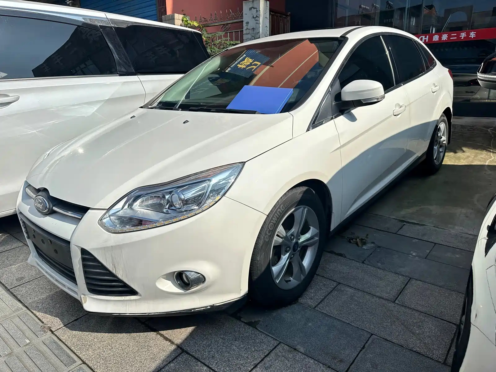 FORD FOCUS