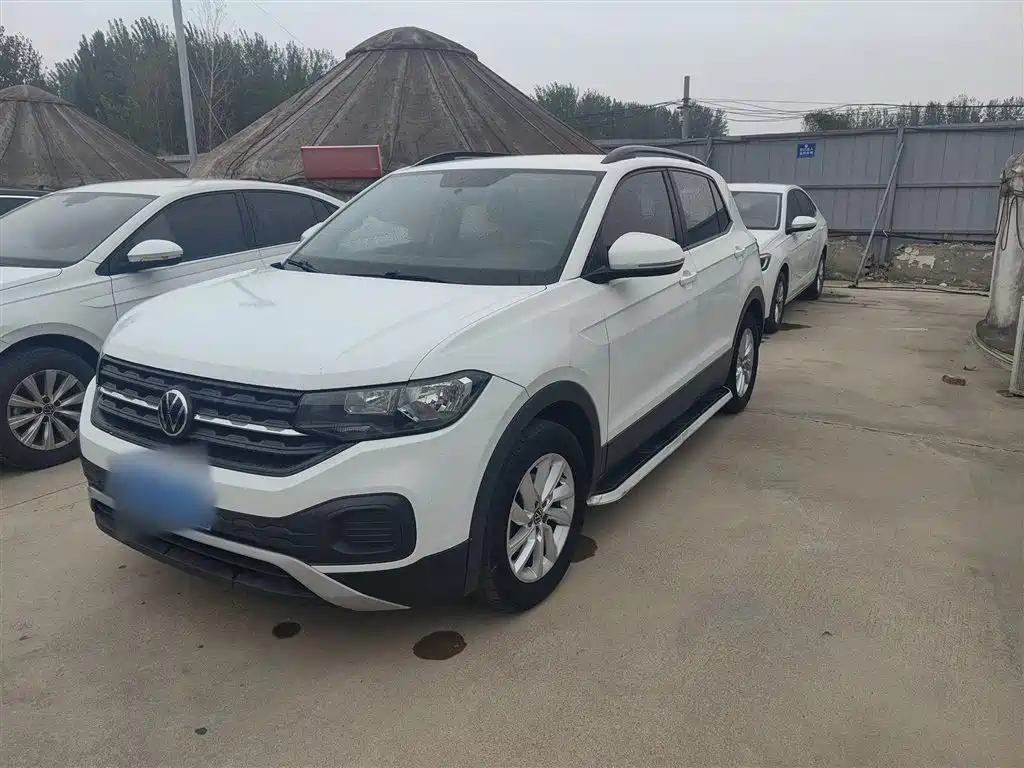 VOLKSWAGEN TACOUA