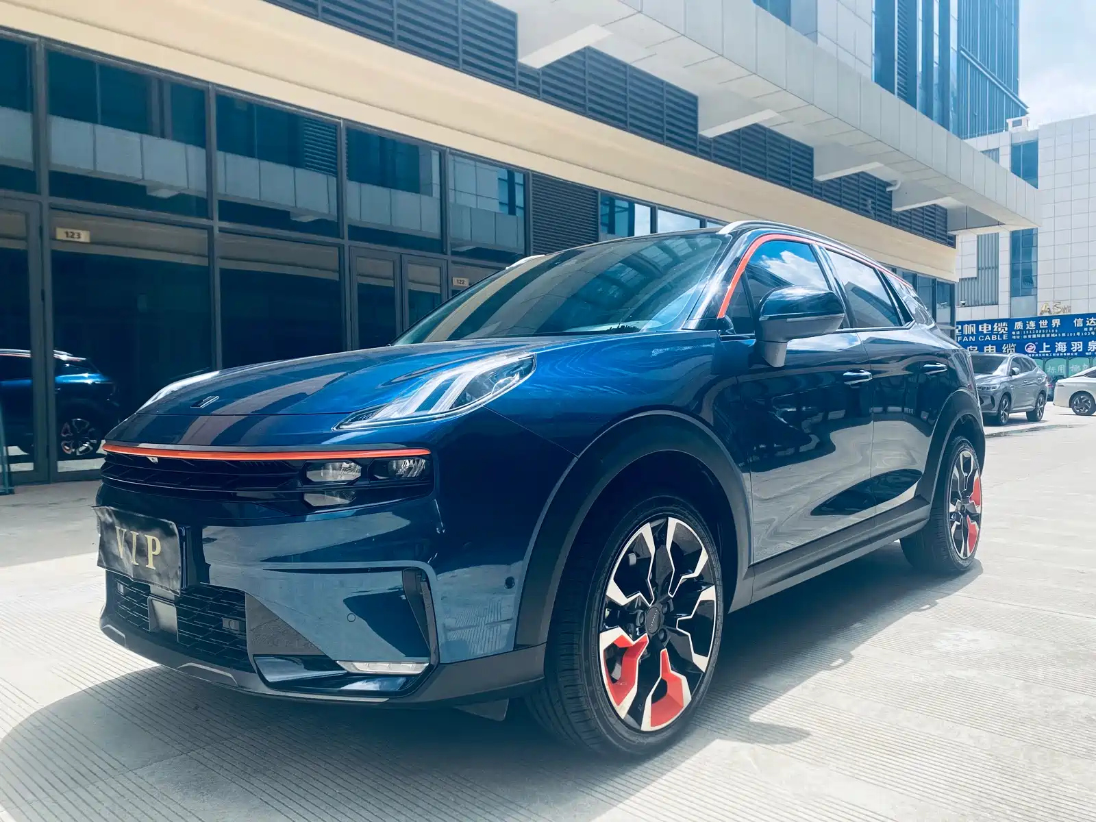 LYNK 06
