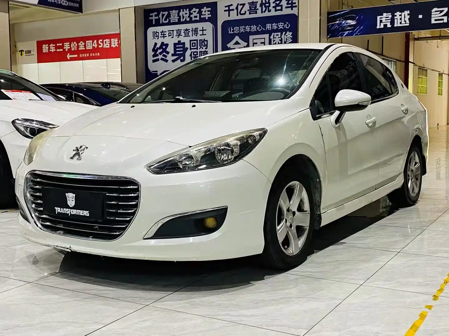 PEUGEOT 308