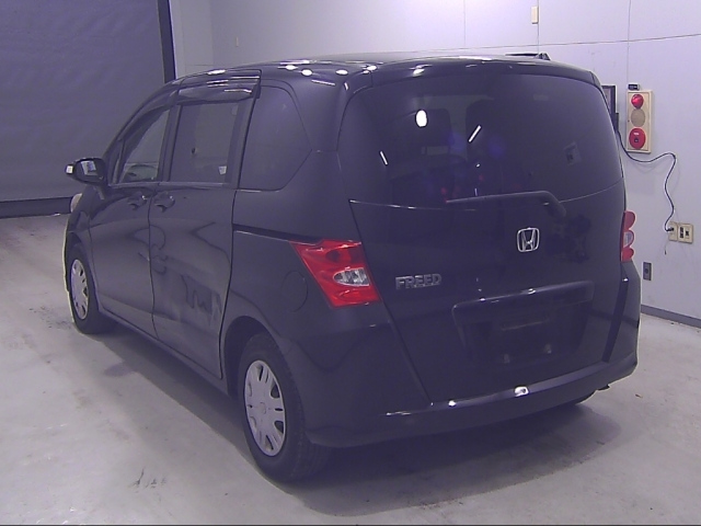 HONDA FREED 2009