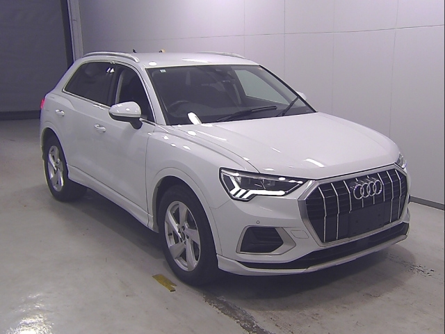 AUDI Q3 2023