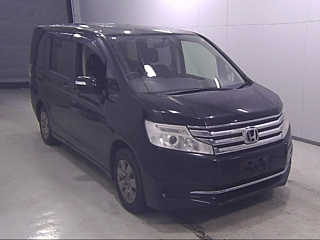 HONDA STEP WAGON 2015