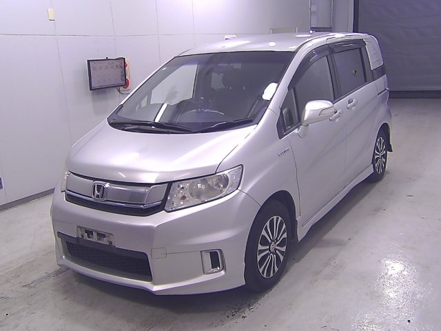 HONDA FREED 2015