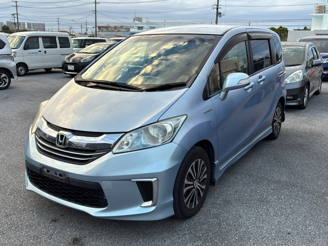 HONDA FREED 2015