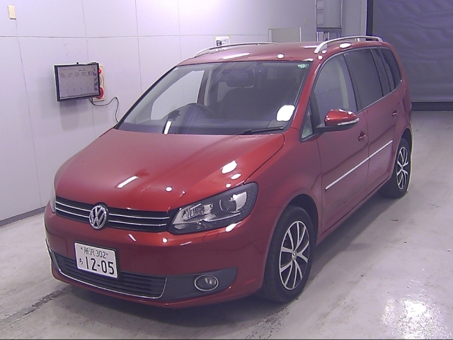 VOLKSWAGEN GOLF TOURAN 2015