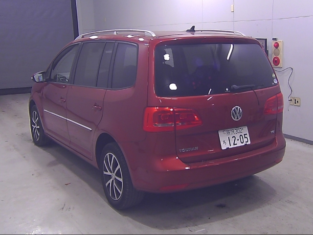 VOLKSWAGEN GOLF TOURAN 2015