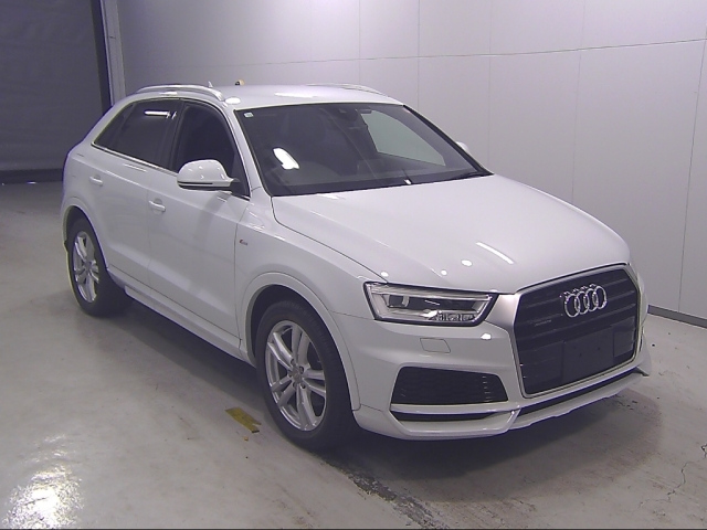 AUDI Q3 2018