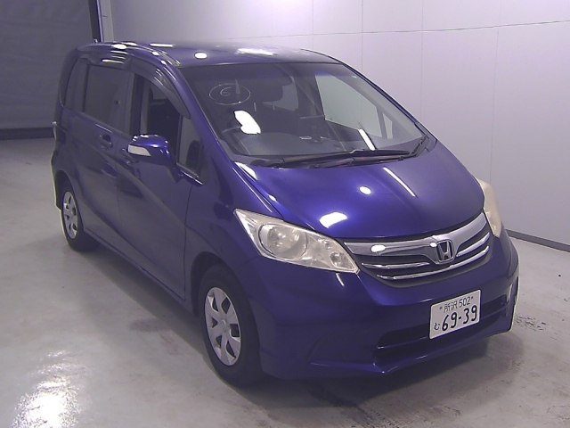 HONDA FREED 2011