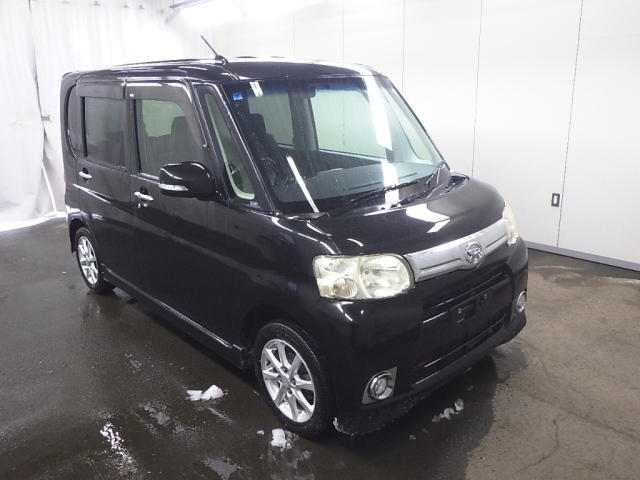 DAIHATSU TANTO 2013