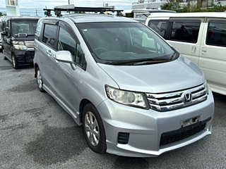 HONDA FREED 2011