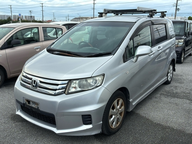 HONDA FREED 2011