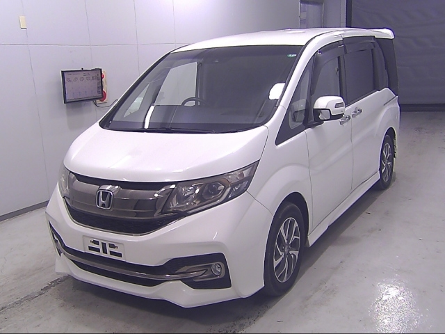 HONDA STEP WAGON 2015