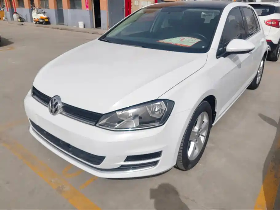 VOLKSWAGEN GOLF 2016
