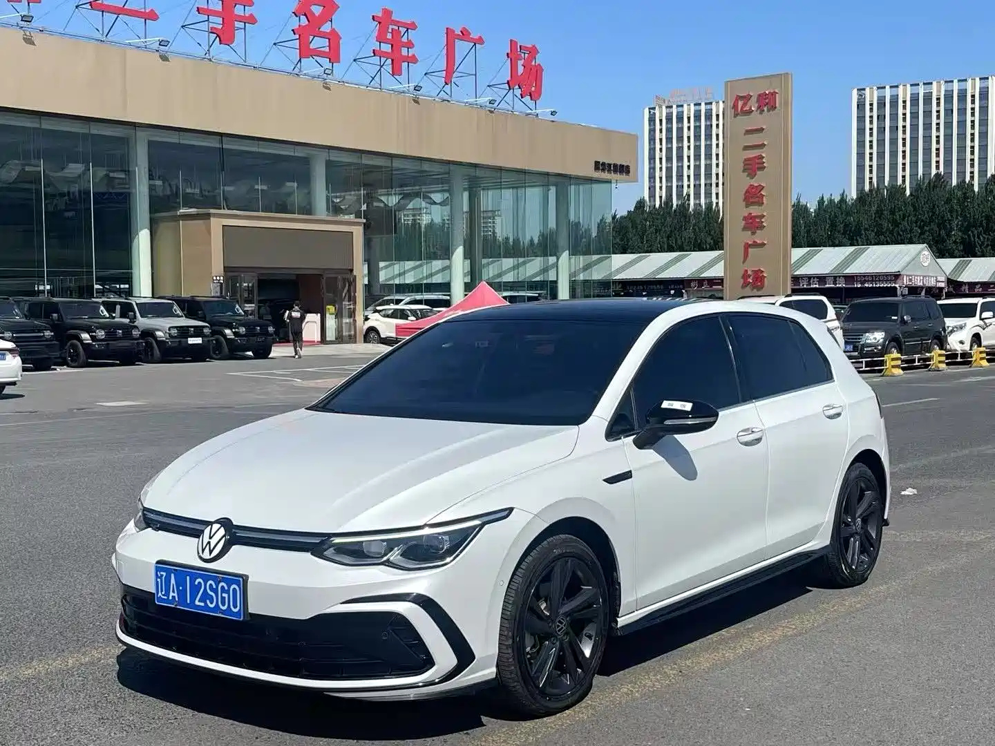 VOLKSWAGEN GOLF 2021
